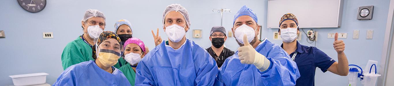 Pacientes de Linares son beneficiados por operativo médico