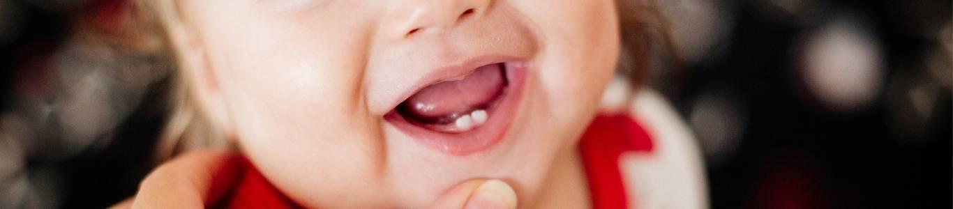 ¿Qué hacer cuando aparecen los primeros dientes de mi hijo?