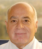 Dr. Eduardo Villalón