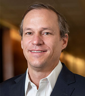 Roberto Loehnert Binder Director Clinica Alemana