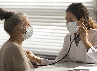 Banner_blog_programa_fibrosis_pulmonar Doctor y paciente