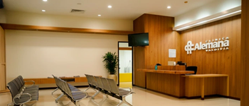 Servicios en próximo Centro Médico Espacio Bayo