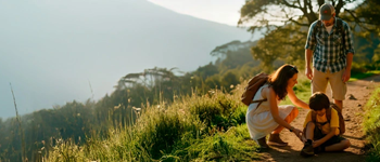 ¿Te doblaste el pie? Nuestros traumatólogos pueden ayudarte